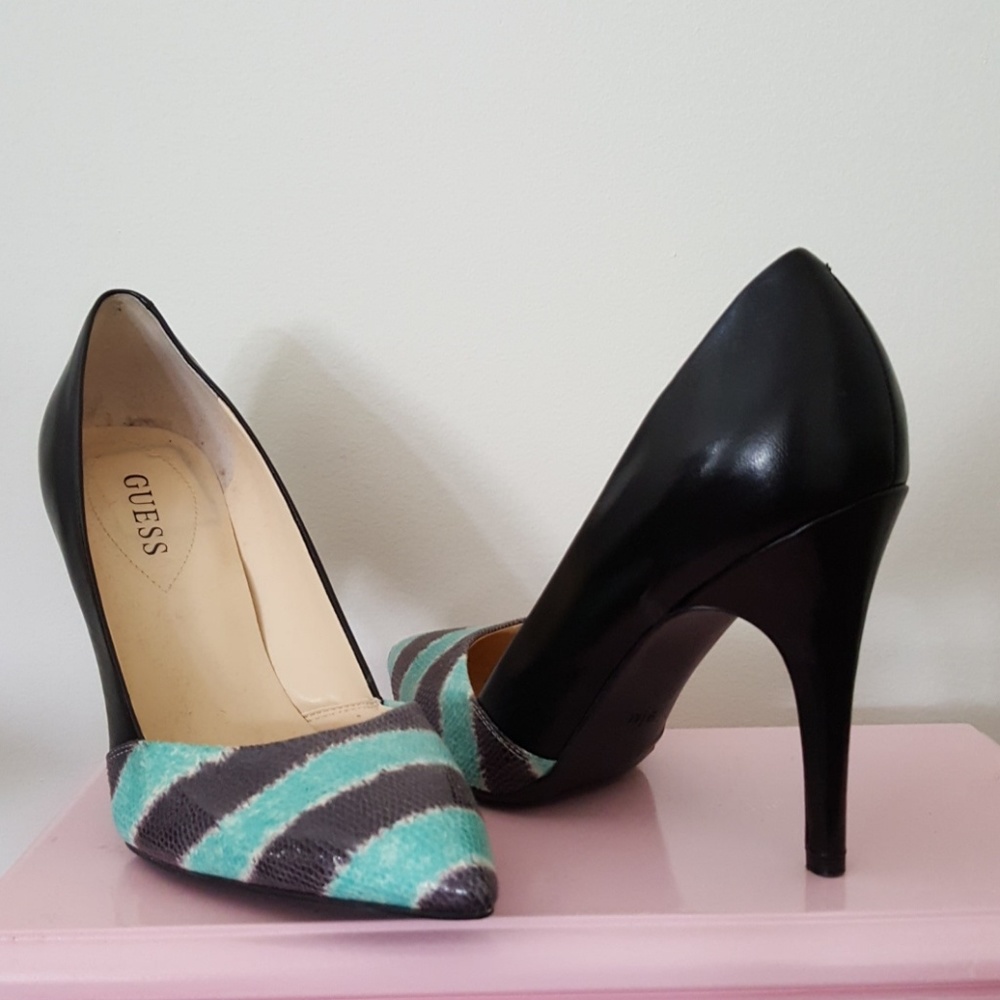 Gently worn pumps